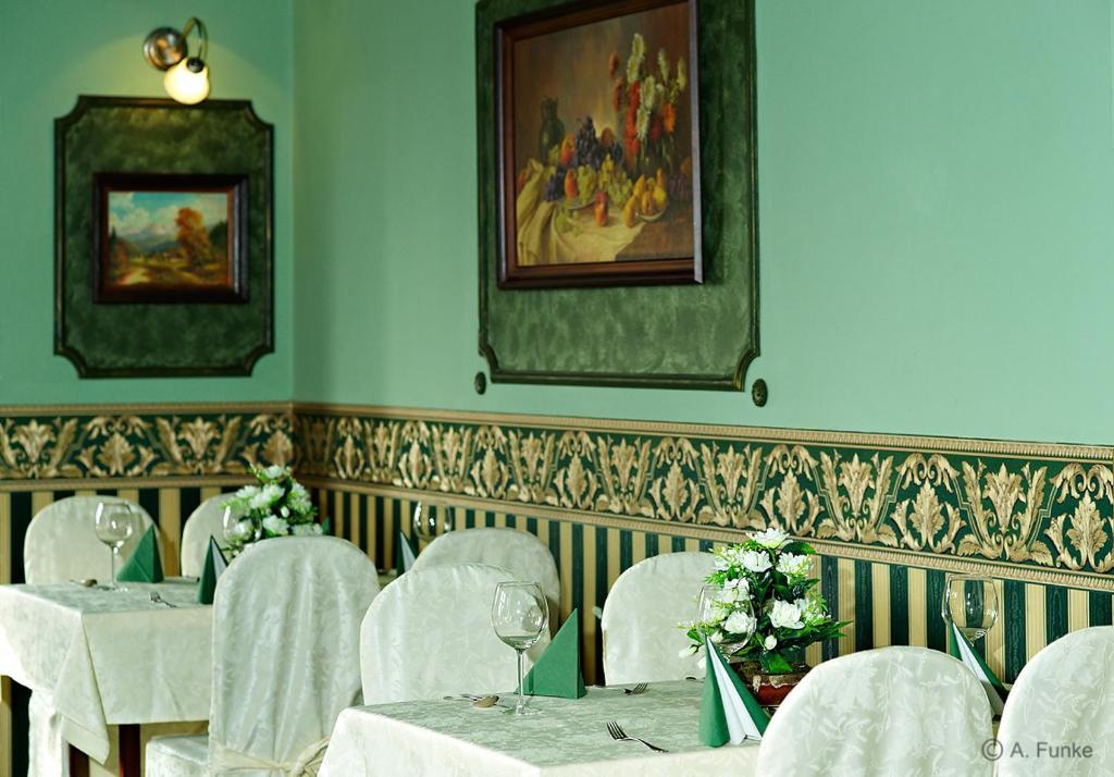 Hotel Lovecky Zamecek Orion Liberec Kültér fotó