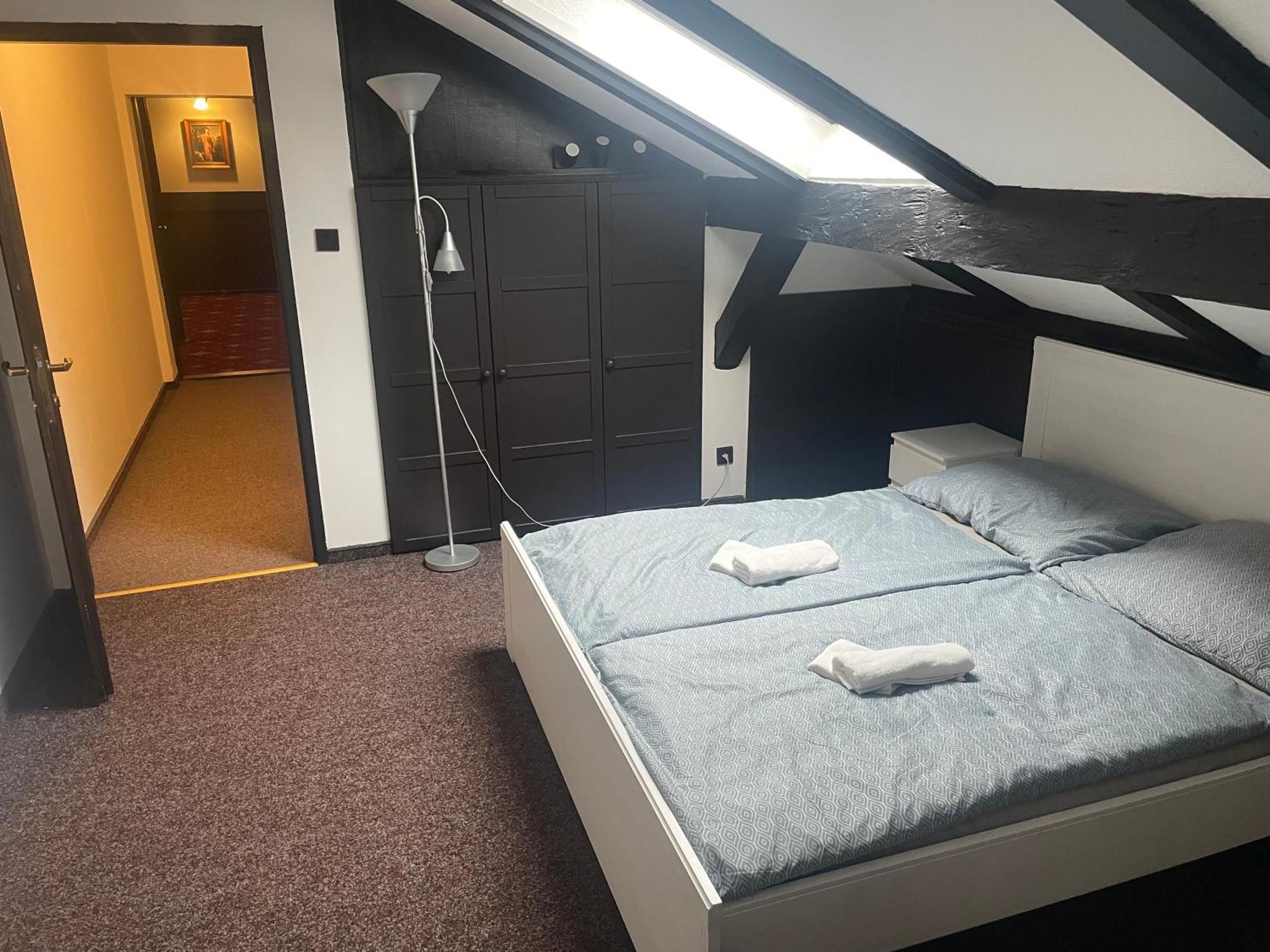Hotel Lovecky Zamecek Orion Liberec Kültér fotó
