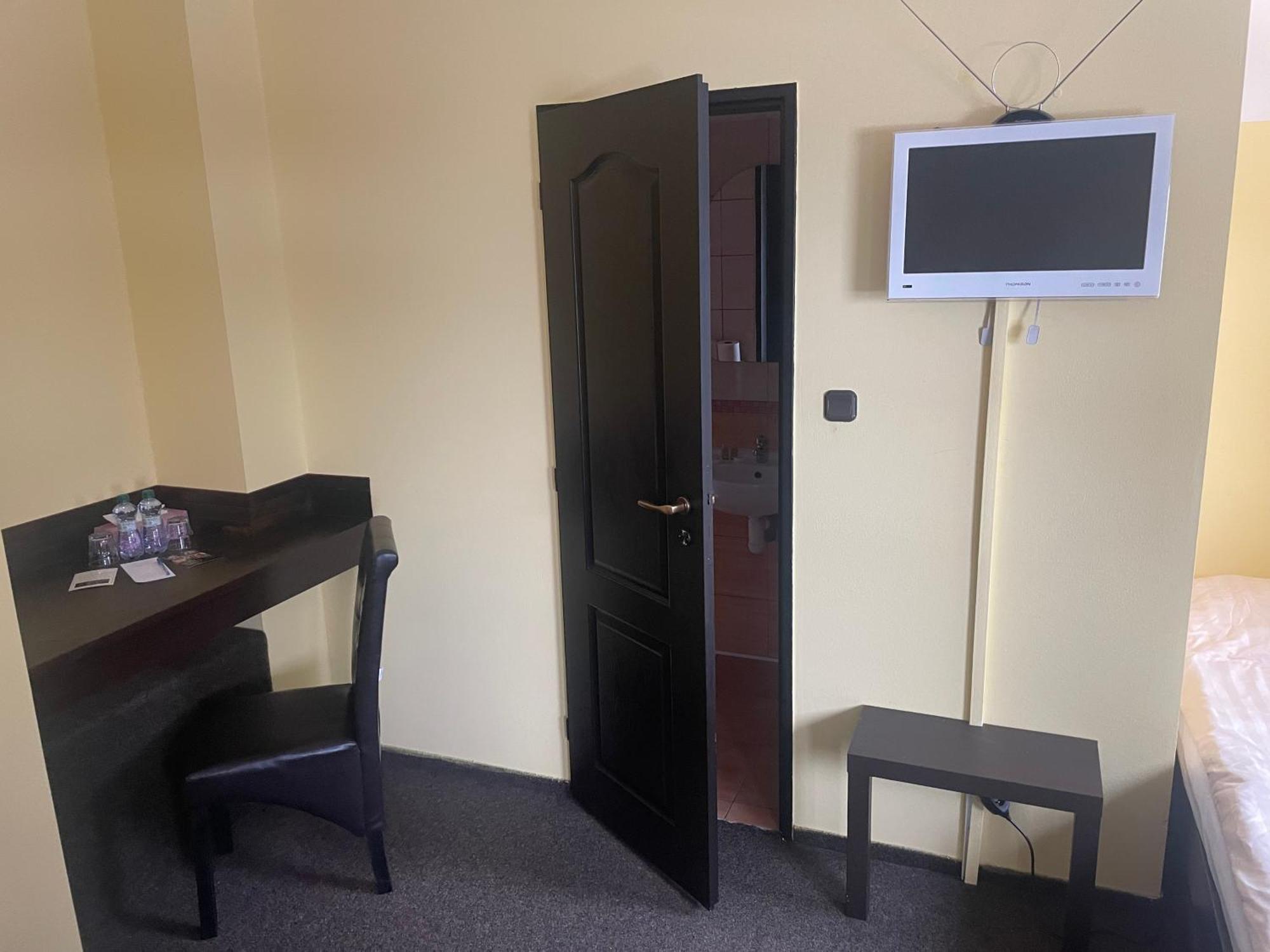 Hotel Lovecky Zamecek Orion Liberec Kültér fotó