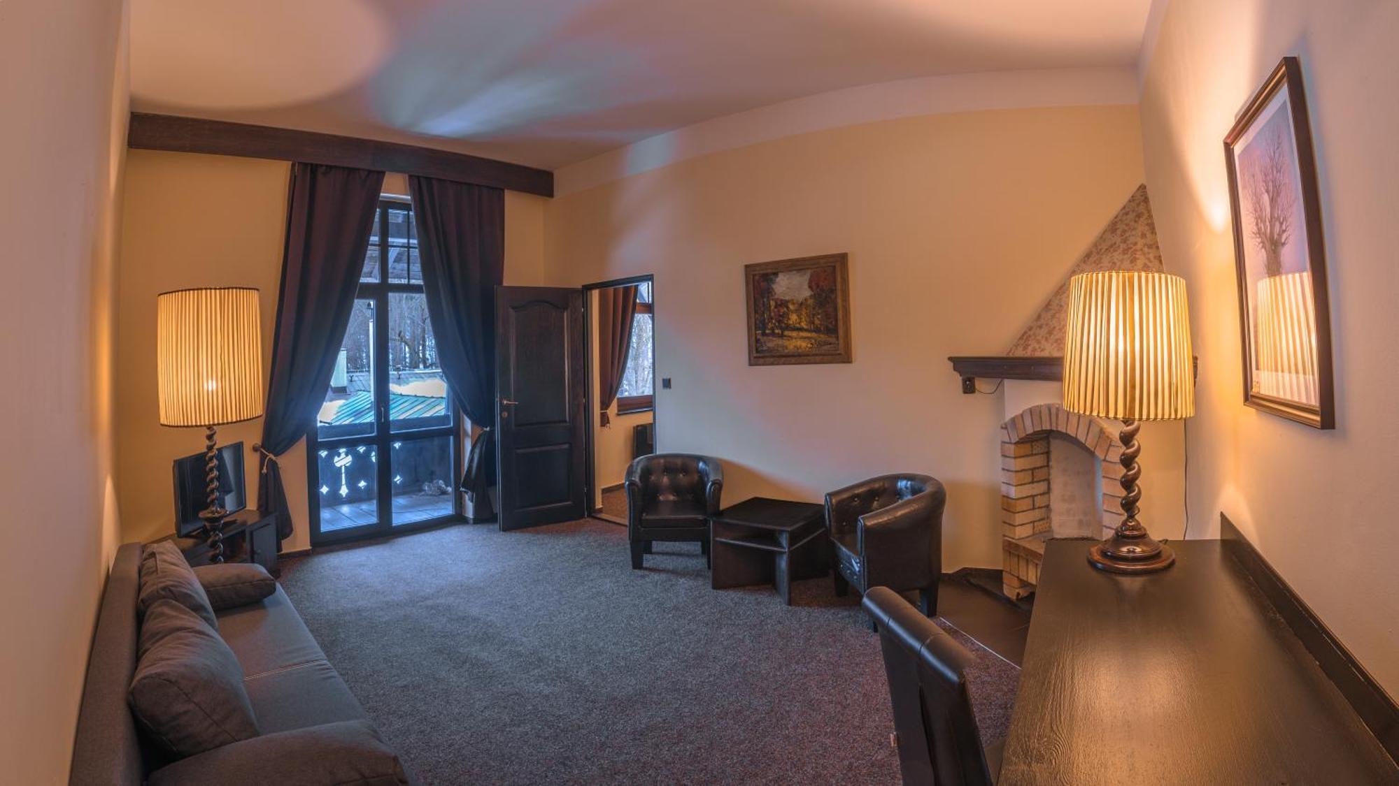 Hotel Lovecky Zamecek Orion Liberec Kültér fotó