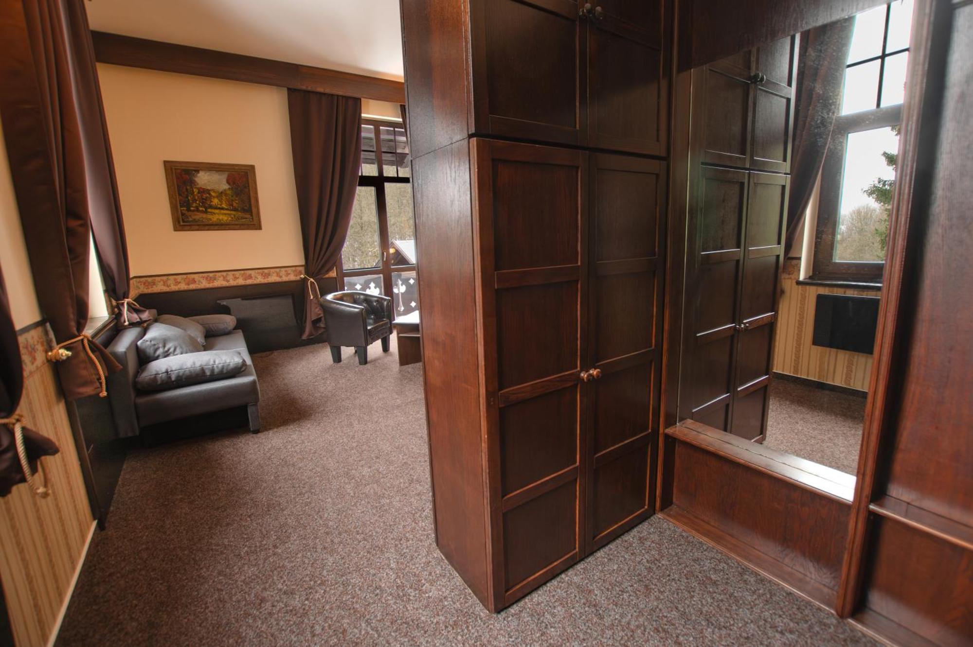 Hotel Lovecky Zamecek Orion Liberec Kültér fotó
