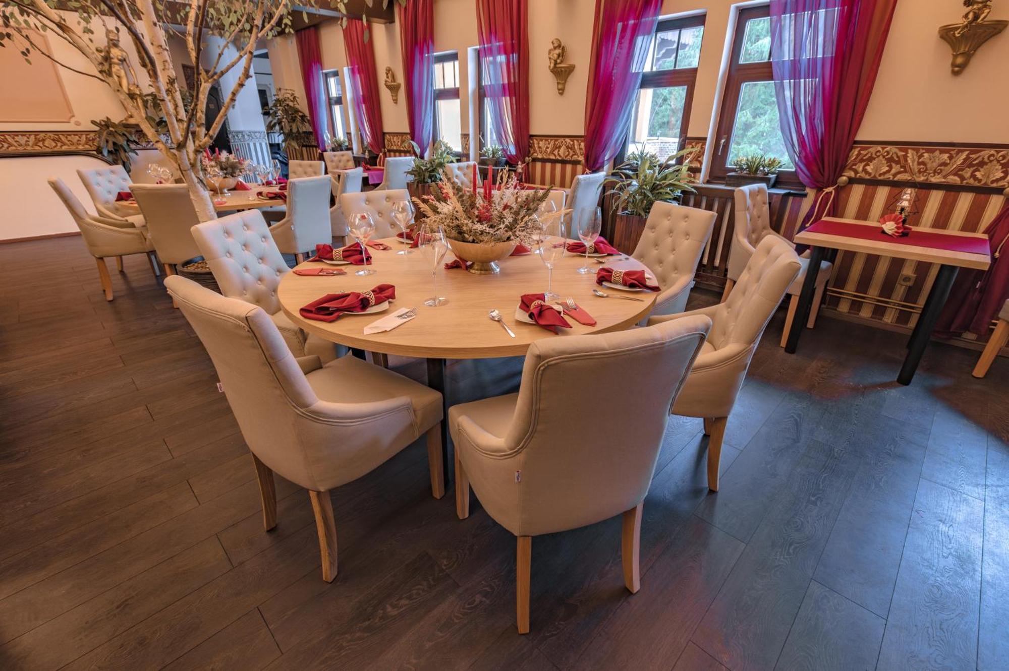 Hotel Lovecky Zamecek Orion Liberec Kültér fotó